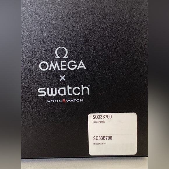 Omega X Swatch MISSION TO THE MOONPHASE MOONSWATCH SNOOPY WATCH BNIB Black NRFB - Picture 13 of 13